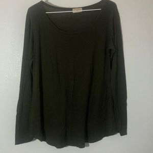 Dark green long sleeve tee